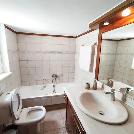 Rastoni Chania - Guests *